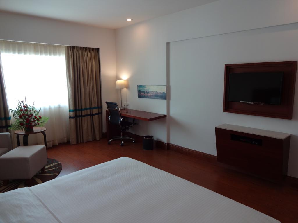 Hotel Abu Palace Chennai Room photo