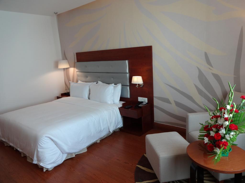 Hotel Abu Palace Chennai Exterior photo